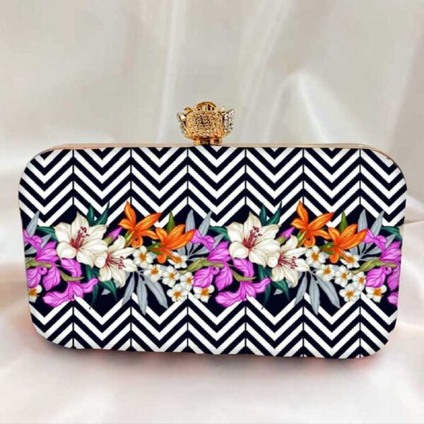 Red-White-Flower-Printed-Clutch-1